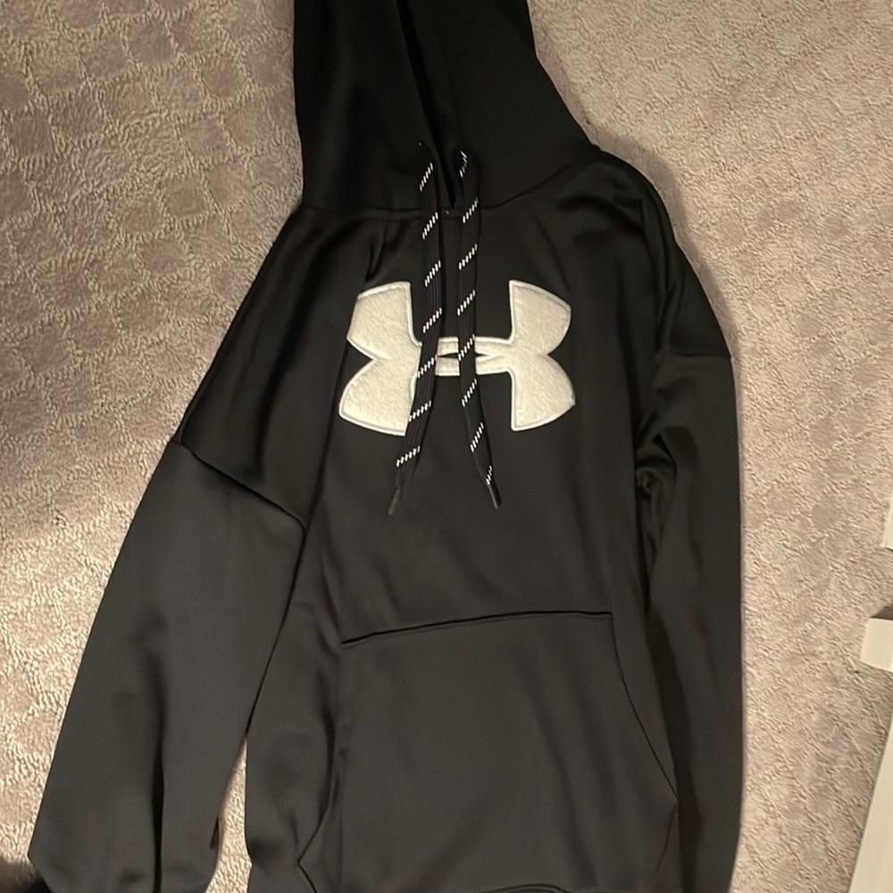 Under armor hoodie never worn